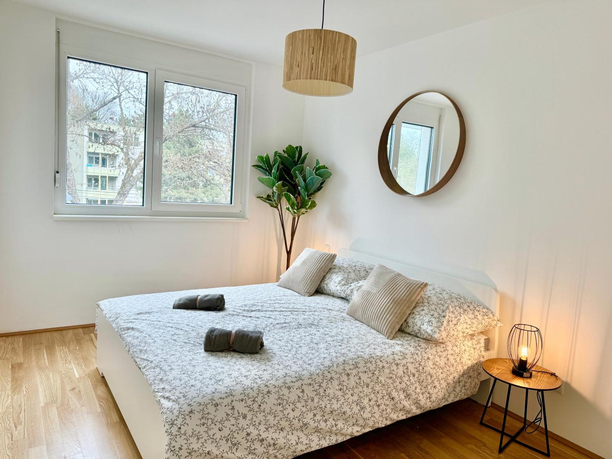 Apartment Modern Premium With Balcony