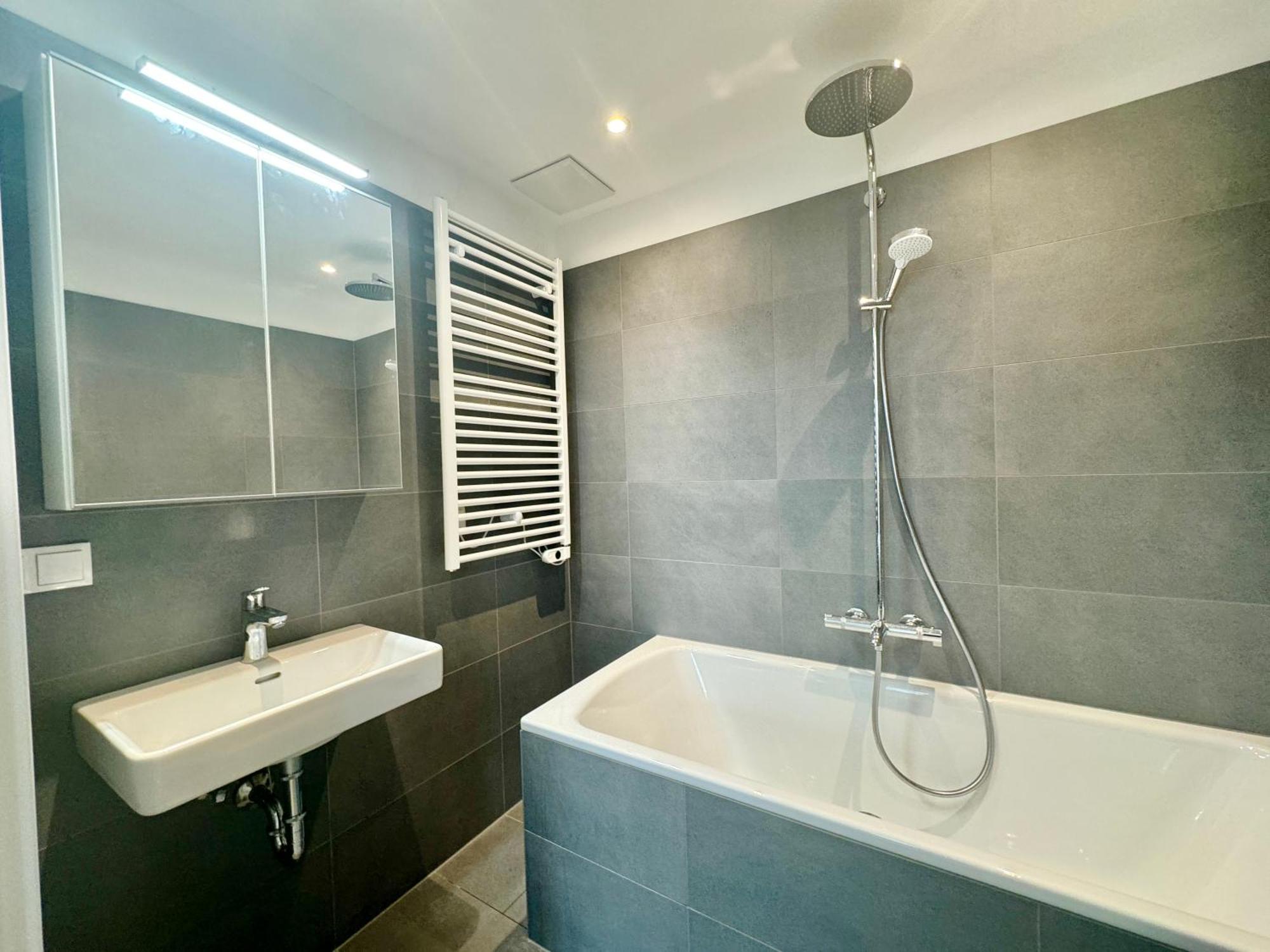 Modern Premium With Balcony